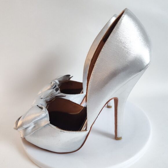 Badgely Mischka D'Orsay Formal Silver Leather Sole Open Toe Bow Heels 6.5 Pumps - Picture 4 of 10